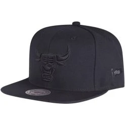 Mitchell & Ness Strapback Cap - BLACK Chicago Bulls Schwarz