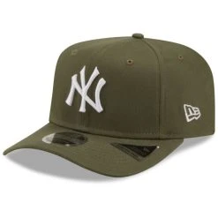 New Era 9Fifty Stretch Snapback Cap - New York Yankees Oliv